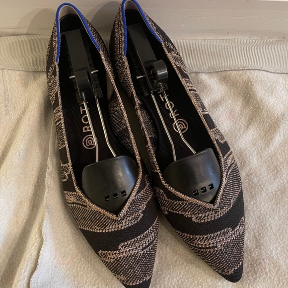 Rothys Golden shimmer points size 9.5 - Picture 1 of 3